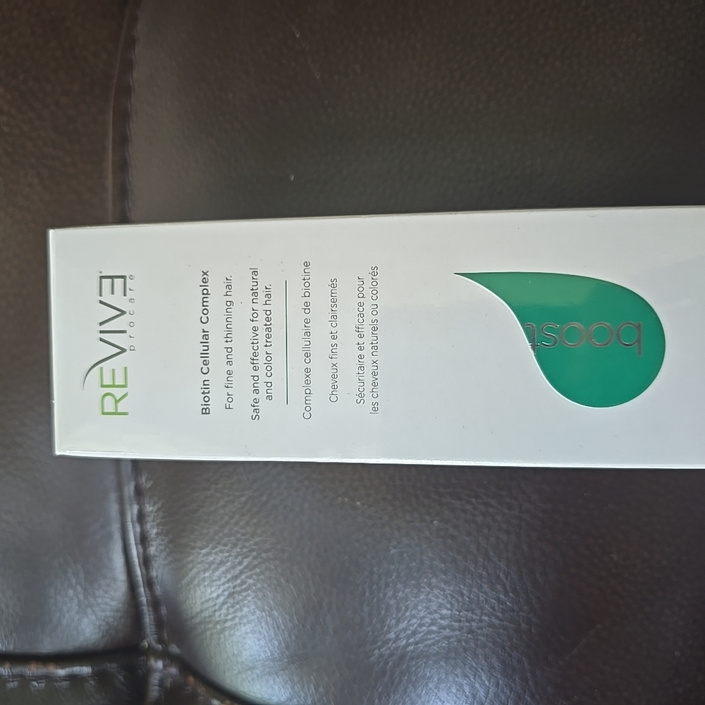 Revive White and Green Serum for Fresh and Natural Skincare